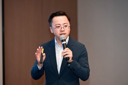 Yuchen Zhong